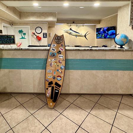 Hole Inn The Wall Hotel - Fort Walton Beach - Sunset Plaza - Nearby Beaches & Hurlburt Extérieur photo