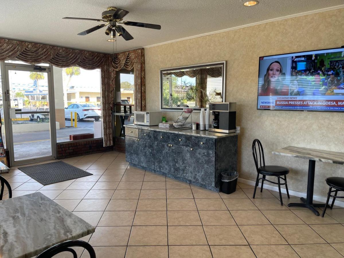 Hole Inn The Wall Hotel - Fort Walton Beach - Sunset Plaza - Nearby Beaches & Hurlburt Extérieur photo