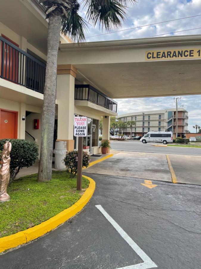 Hole Inn The Wall Hotel - Fort Walton Beach - Sunset Plaza - Nearby Beaches & Hurlburt Extérieur photo