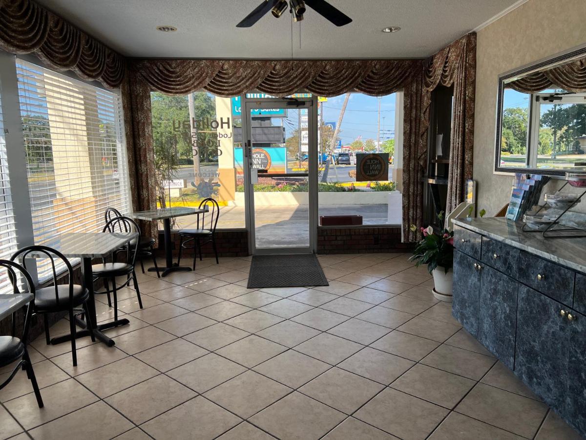 Hole Inn The Wall Hotel - Fort Walton Beach - Sunset Plaza - Nearby Beaches & Hurlburt Extérieur photo